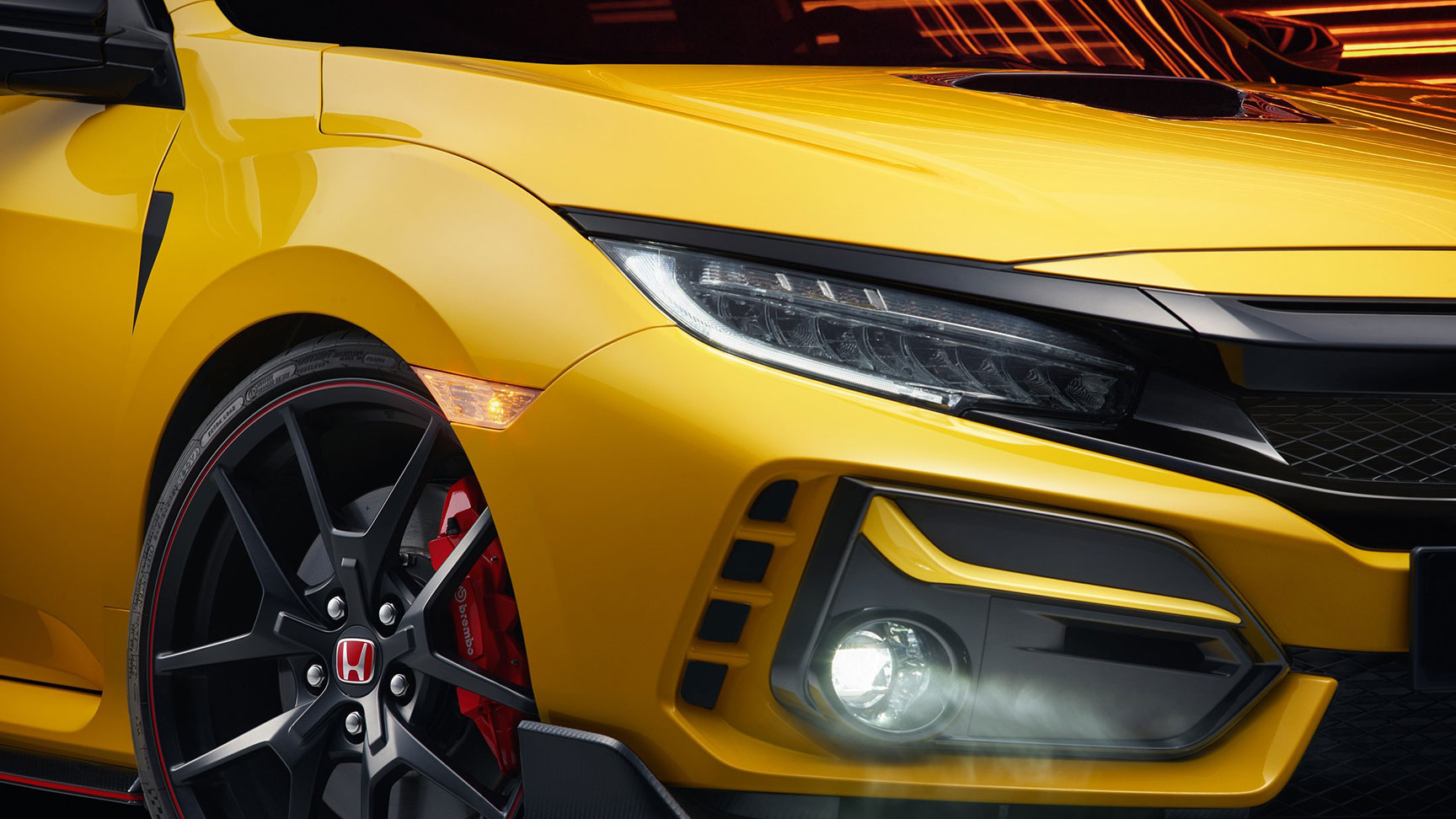 Närbild på Civic Type R-strålkastare